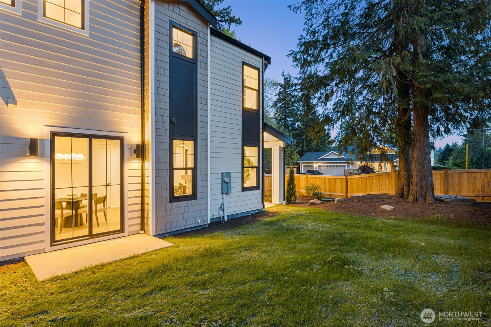 11608 NE 92nd Street , Kirkland, WA 98033
