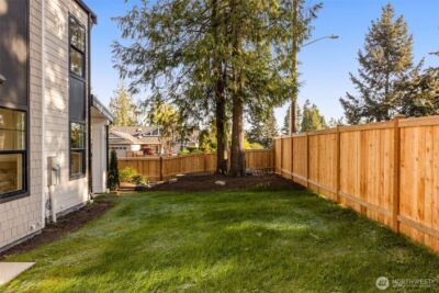 11608 NE 92nd Street , Kirkland, WA 98033 - Photo 35