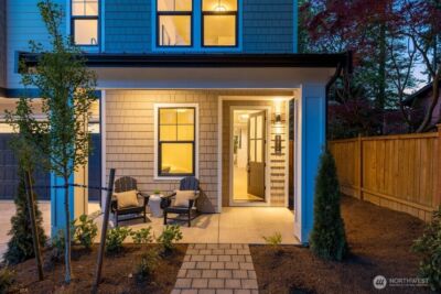 11610 NE 92nd Street , Kirkland, WA 98033 - Photo 2