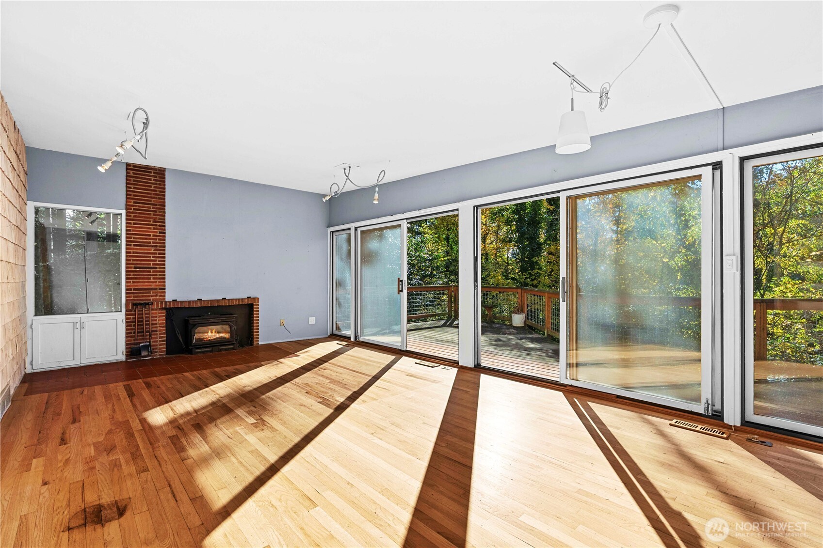 12117 SE 26th Street , Bellevue, WA 98005