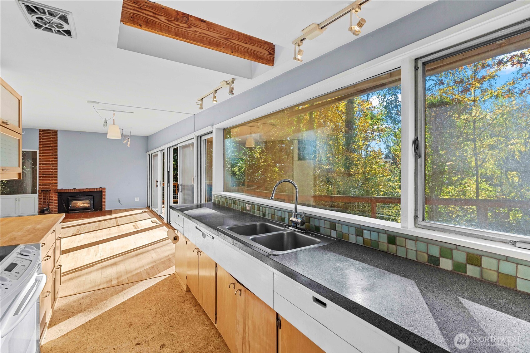 12117 SE 26th Street , Bellevue, WA 98005