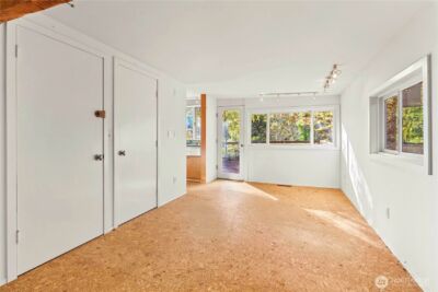 12117 SE 26th Street , Bellevue, WA 98005 - Photo 16