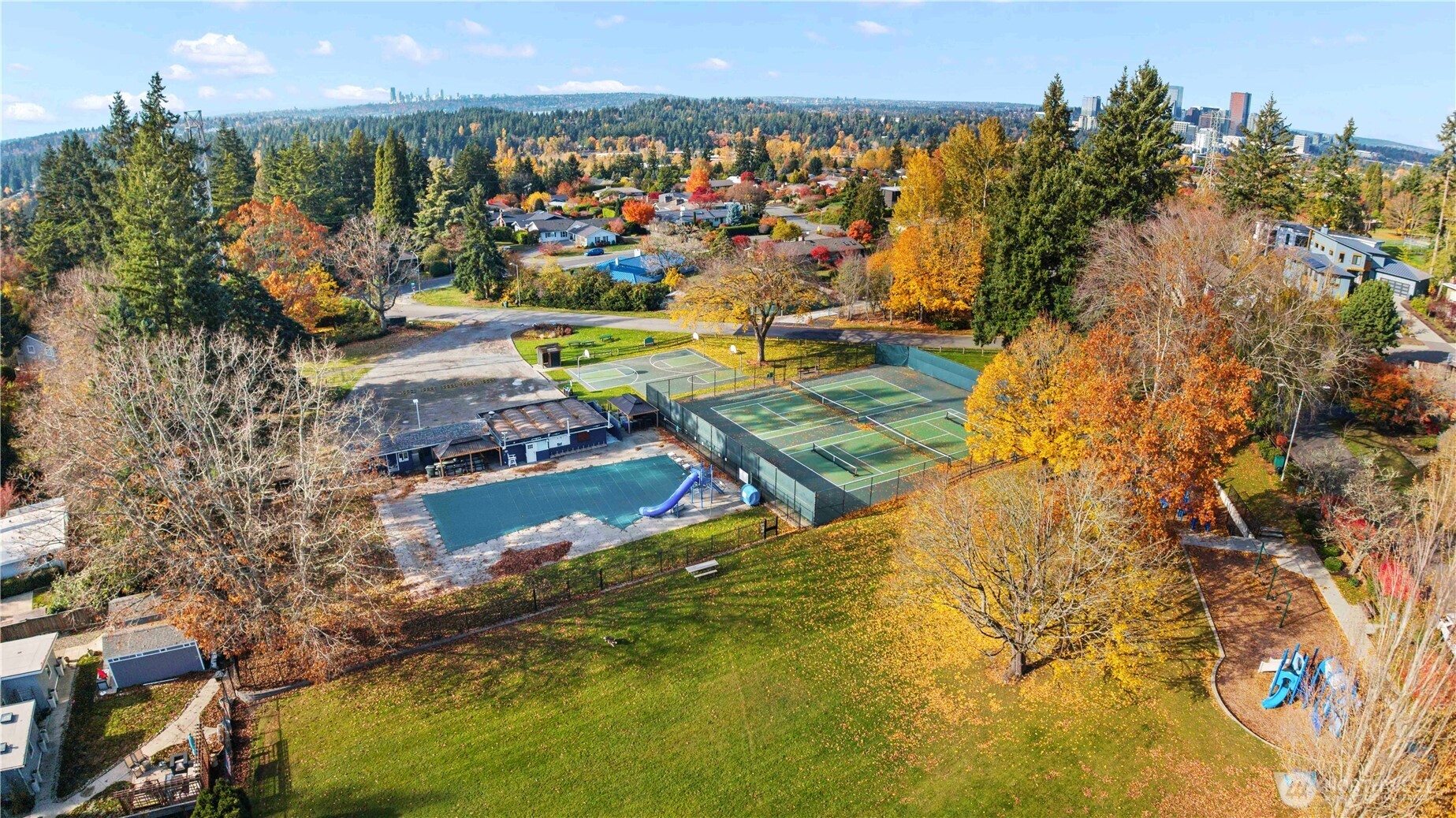 12117 SE 26th Street , Bellevue, WA 98005