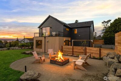 18638 2nd Avenue SW, Normandy Park, WA 98166 - Photo 2