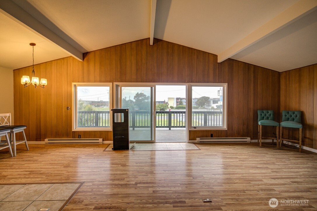 798 Ocean Shores Boulevard NW, Ocean Shores, WA 98569