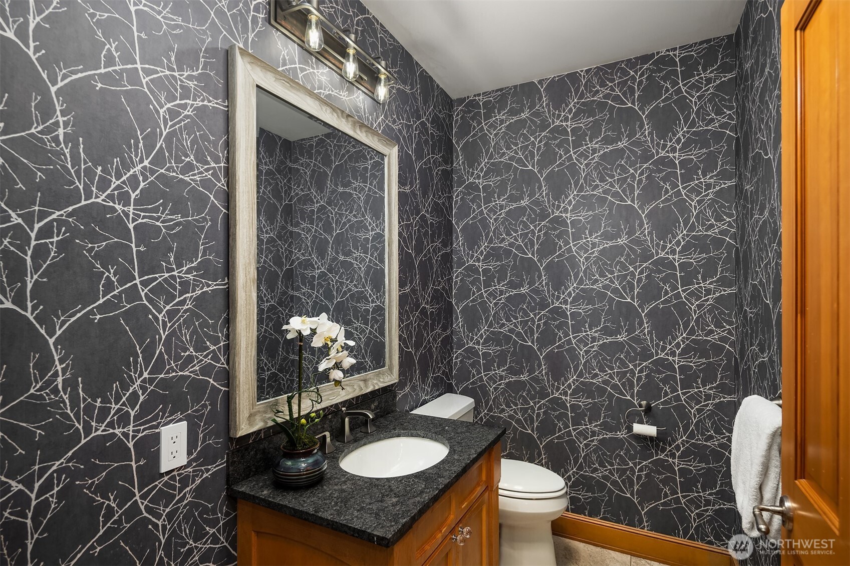 26345 NE 34th Street , Redmond, WA 98053