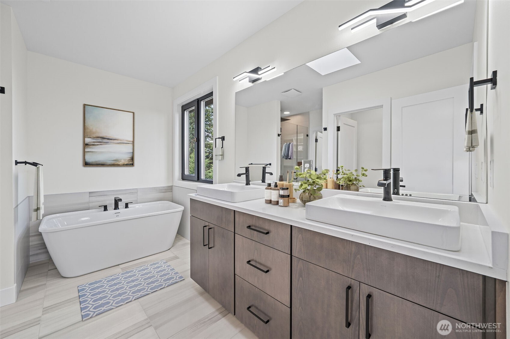 16050 SE 44th Court , Bellevue, WA 98006