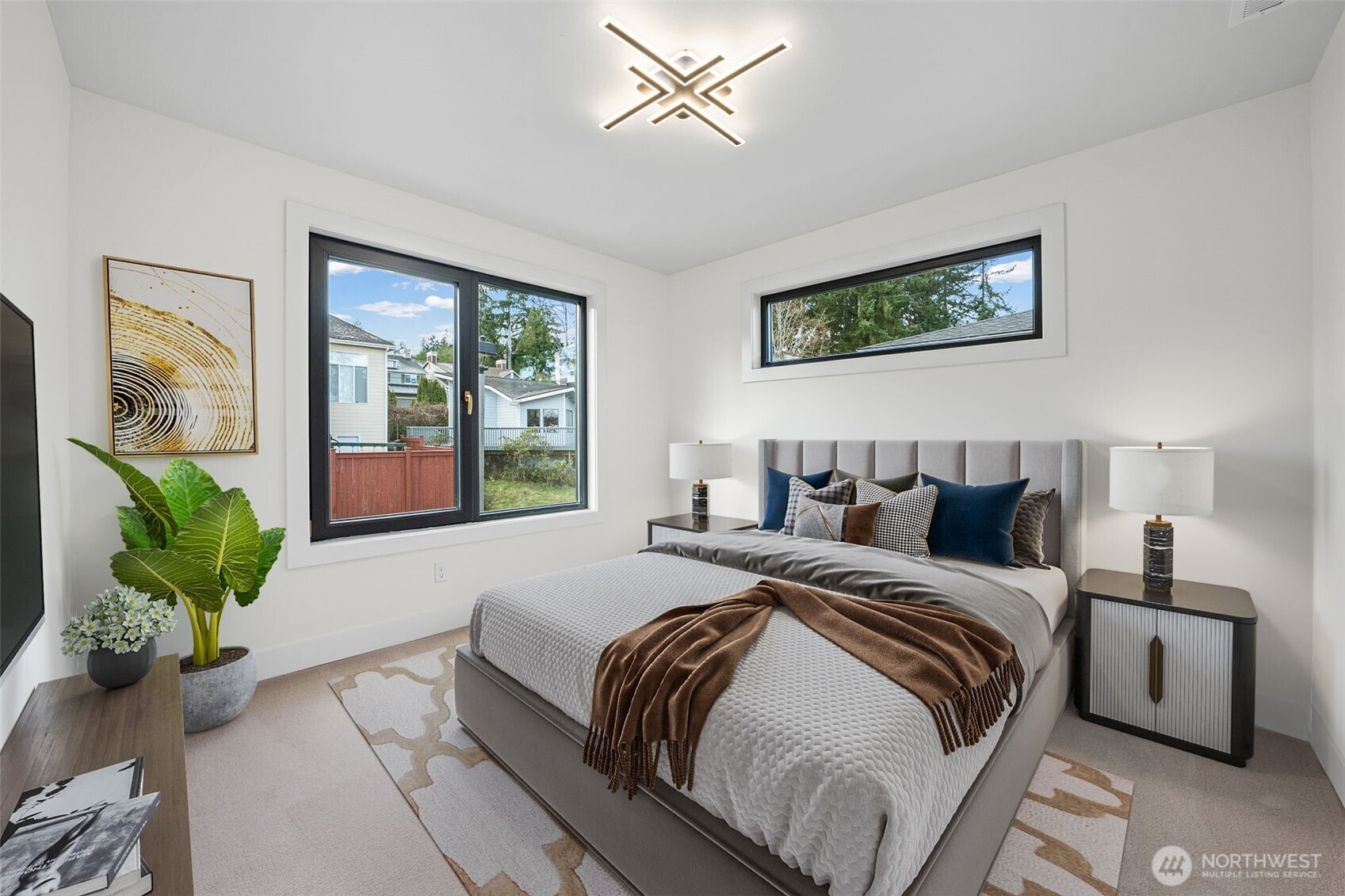16050 SE 44th Court , Bellevue, WA 98006