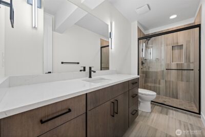 16050 SE 44th Court , Bellevue, WA 98006 - Photo 24