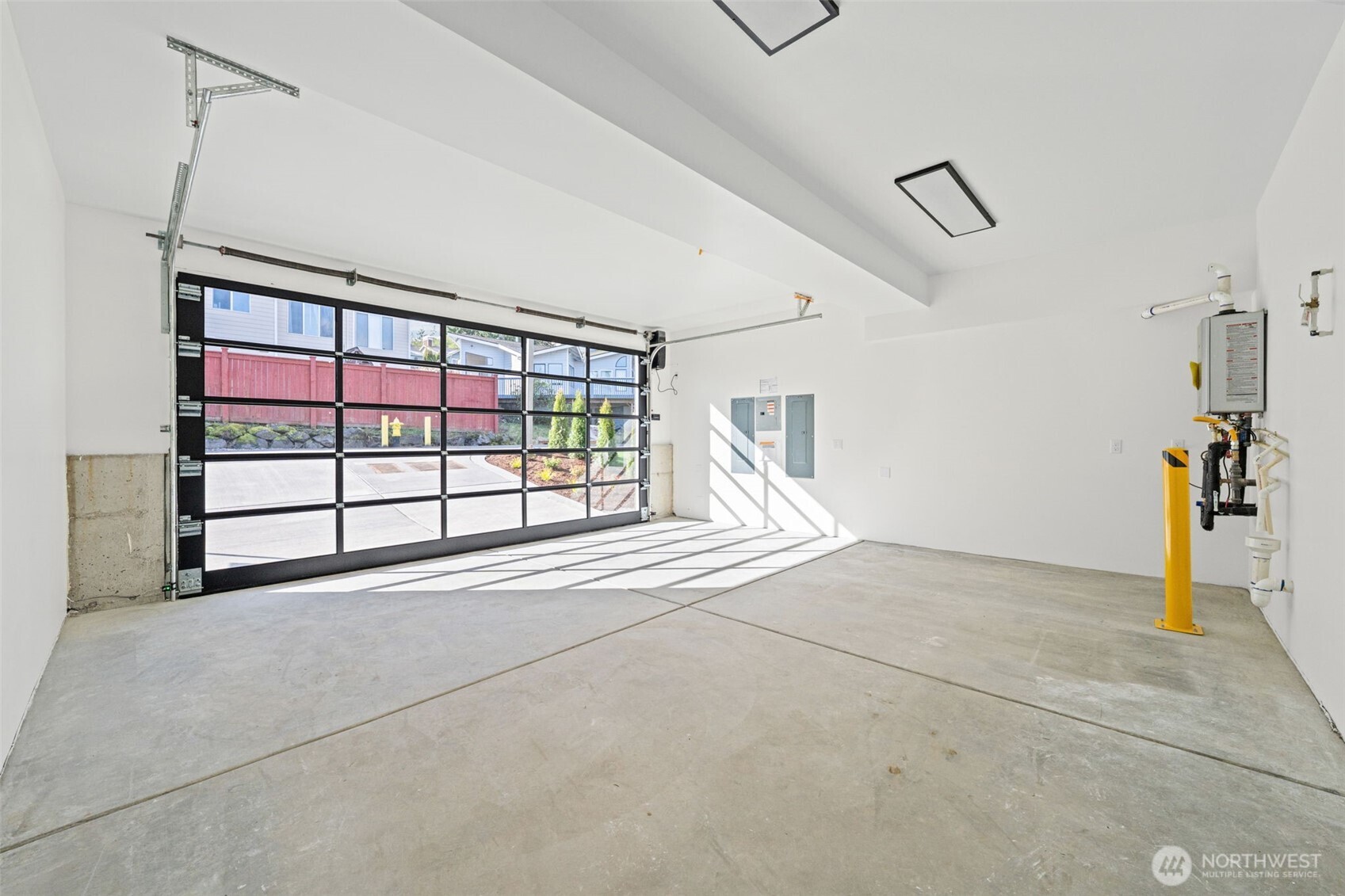 16050 SE 44th Court , Bellevue, WA 98006