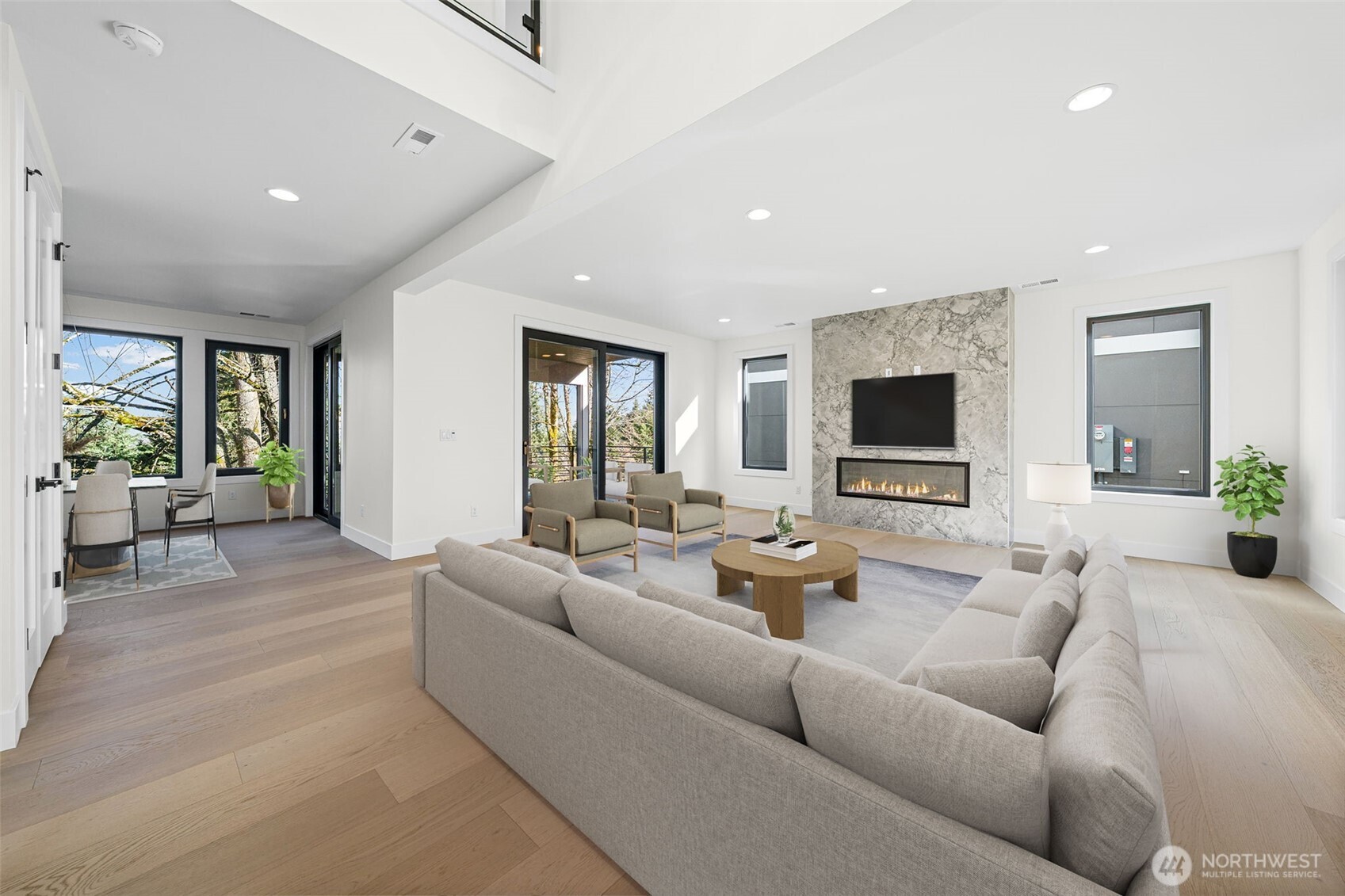 16050 SE 44th Court , Bellevue, WA 98006
