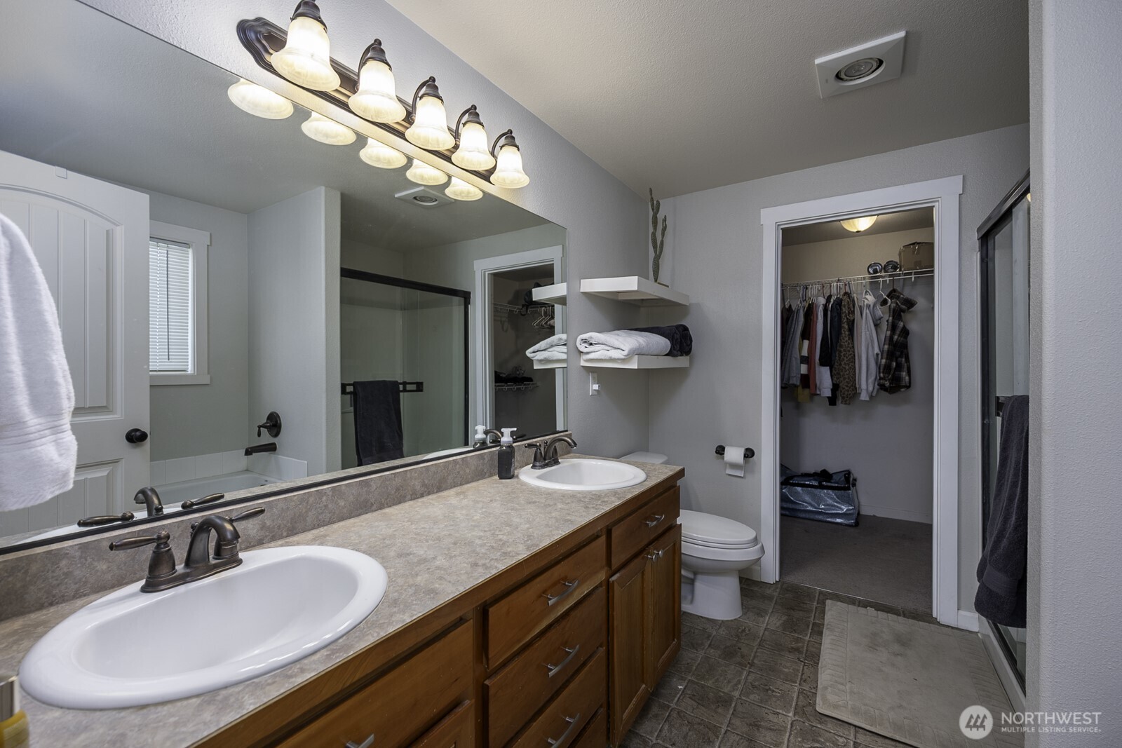 1840 S Jason Court , Moses Lake, WA 98837