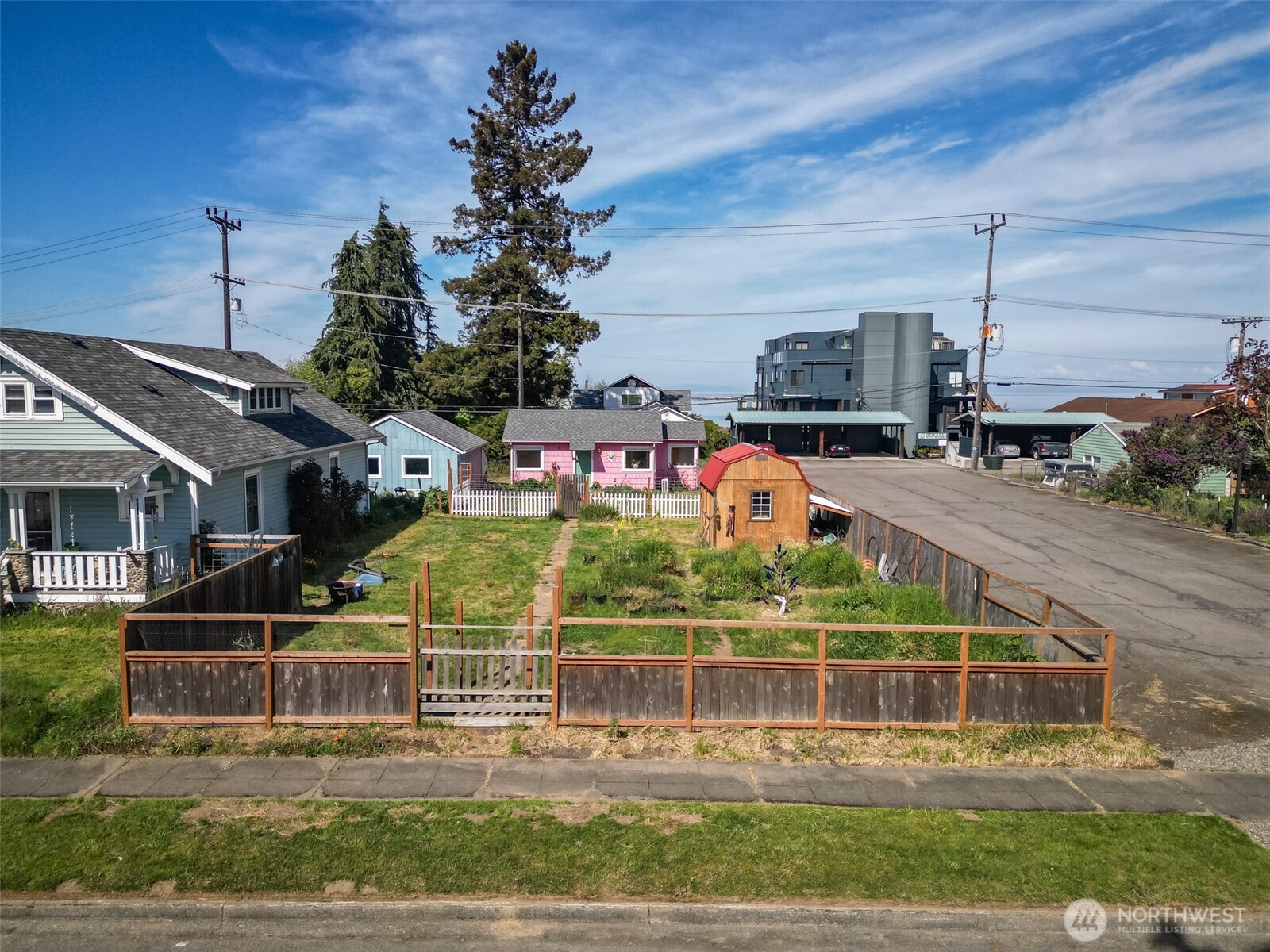 233 W Third Street , Port Angeles, WA 98362