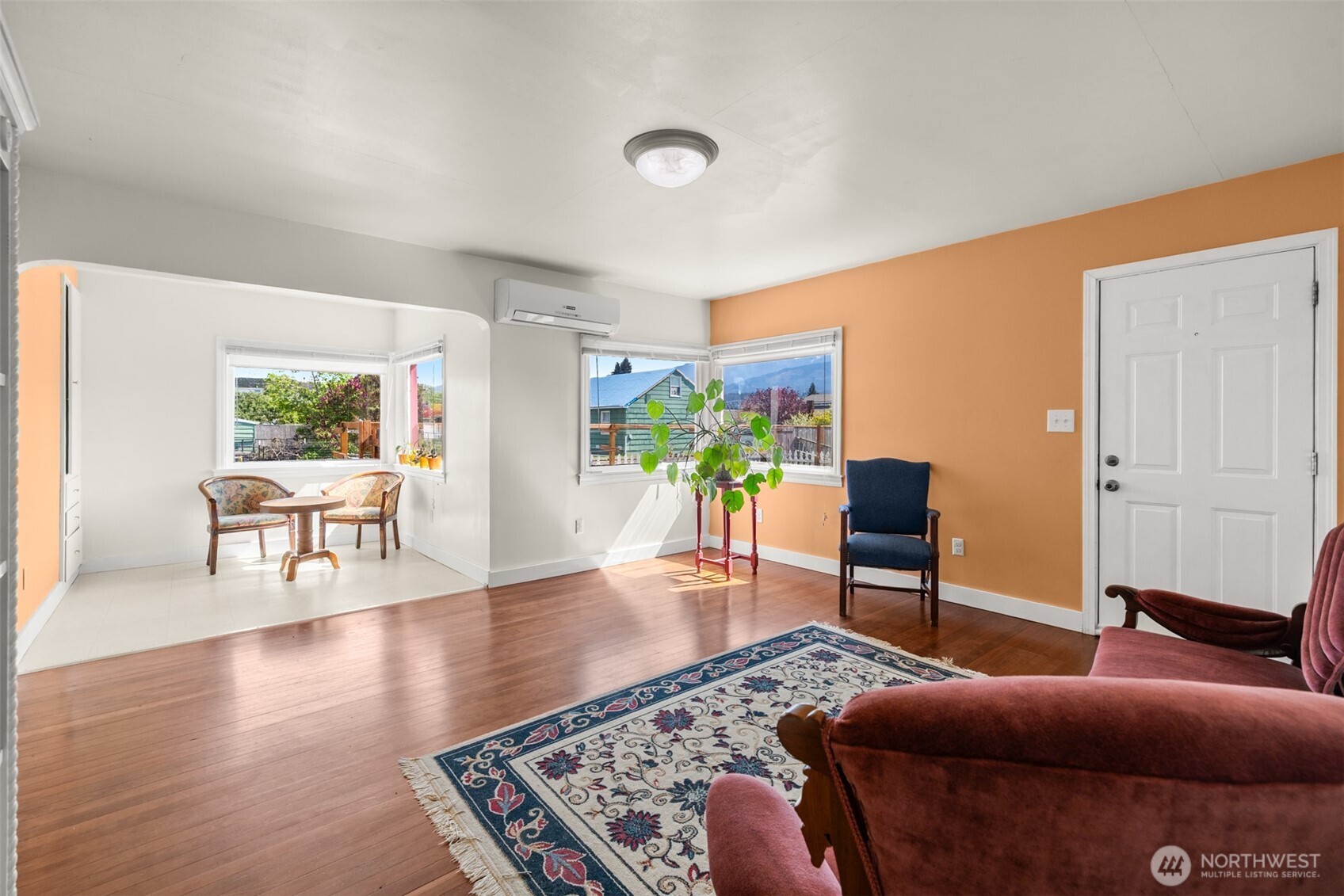 233 W Third Street , Port Angeles, WA 98362