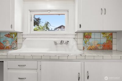 233 W Third Street , Port Angeles, WA 98362 - Photo 15