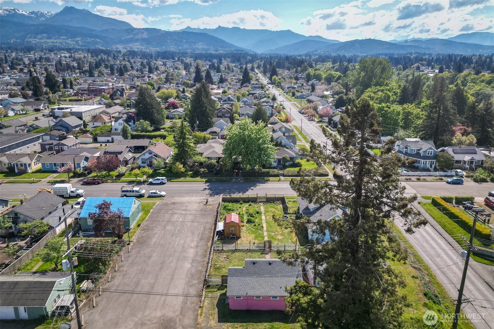 233 W Third Street , Port Angeles, WA 98362
