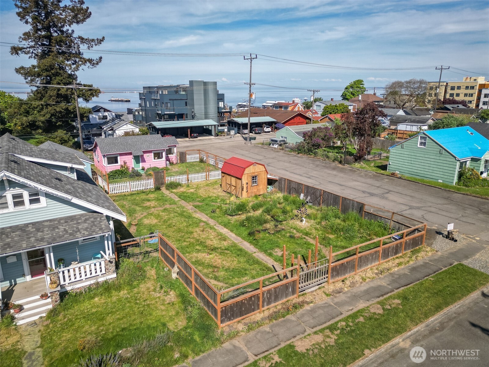 233 W Third Street , Port Angeles, WA 98362