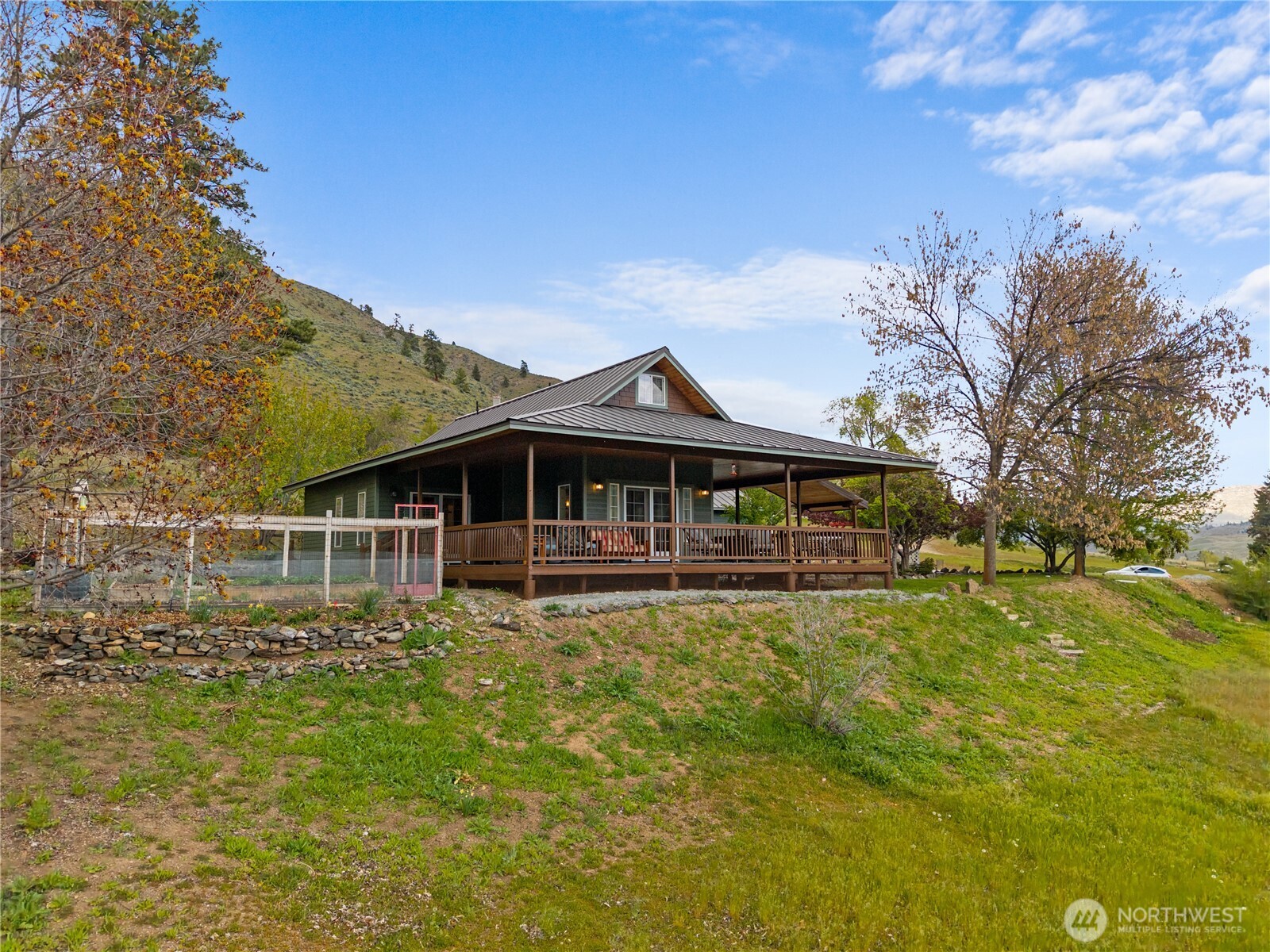 183 Twisp Carlton Road , Carlton, WA 98814