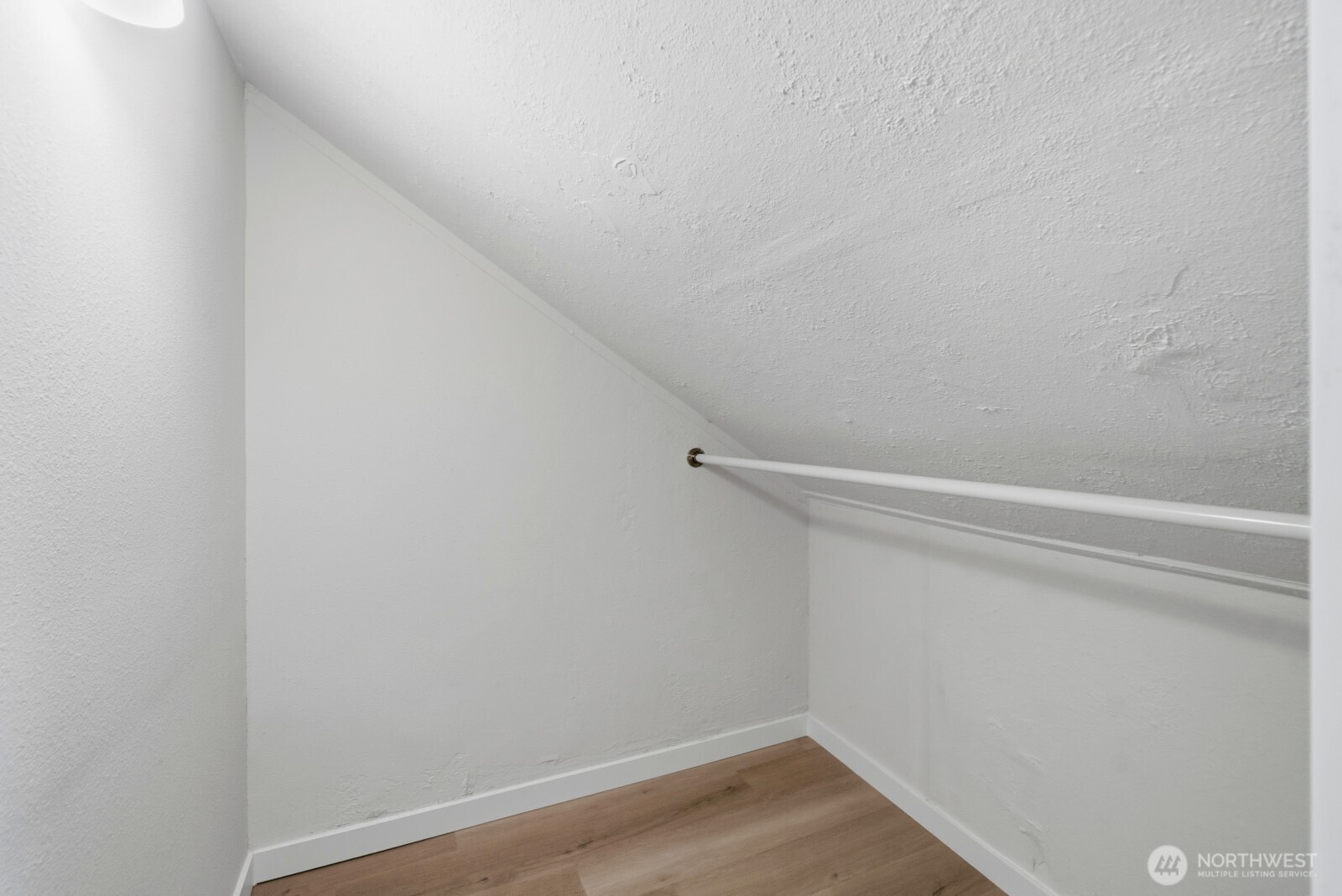 1551 N Callow Avenue , Bremerton, WA 98312