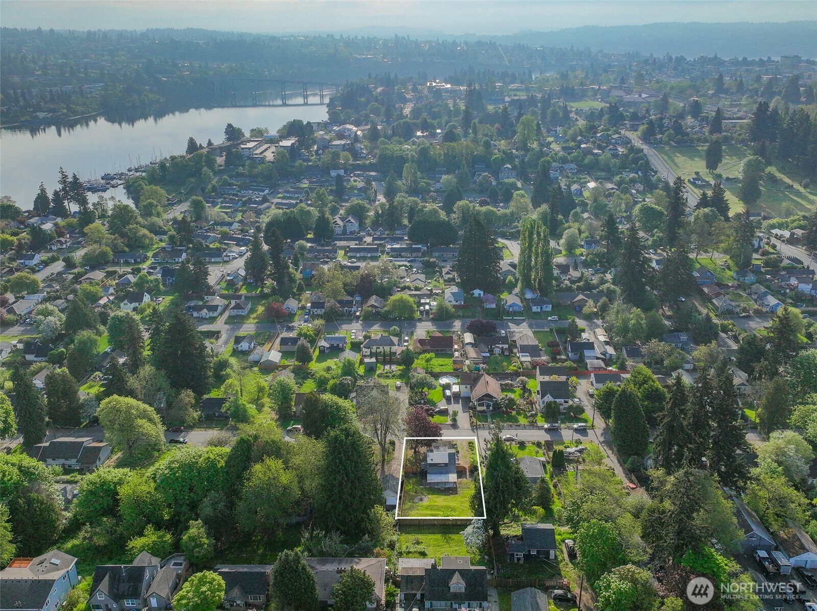 1551 N Callow Avenue , Bremerton, WA 98312