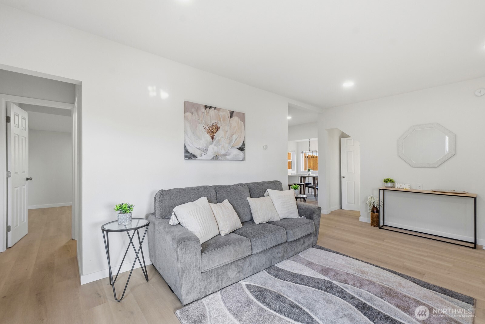 1551 N Callow Avenue , Bremerton, WA 98312