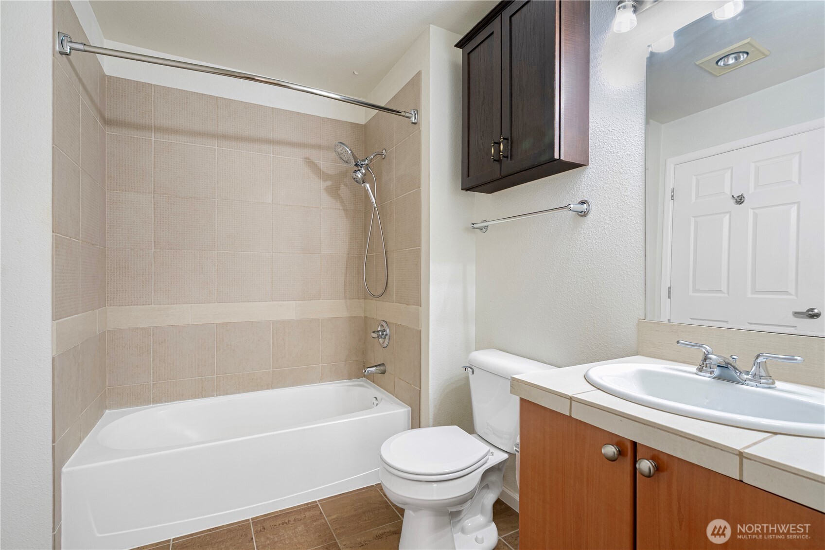 621 5th AVE N #103, Seattle, WA 98109