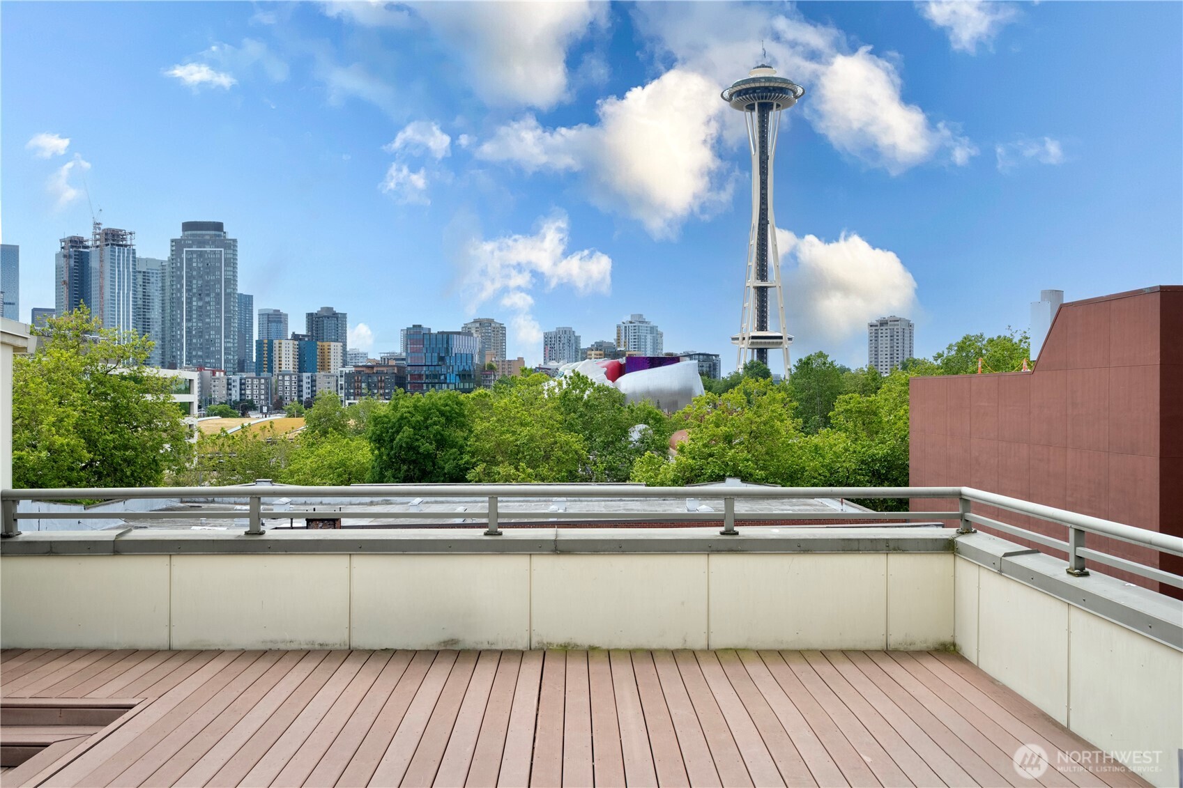 621 5th AVE N #103, Seattle, WA 98109