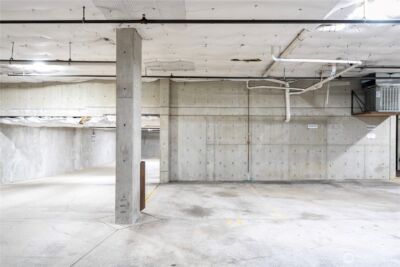 621 5th AVE N #103, Seattle, WA 98109 - Photo 24