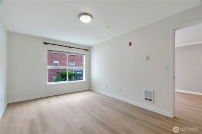 621 5th AVE N #103, Seattle, WA 98109 - Photo 10