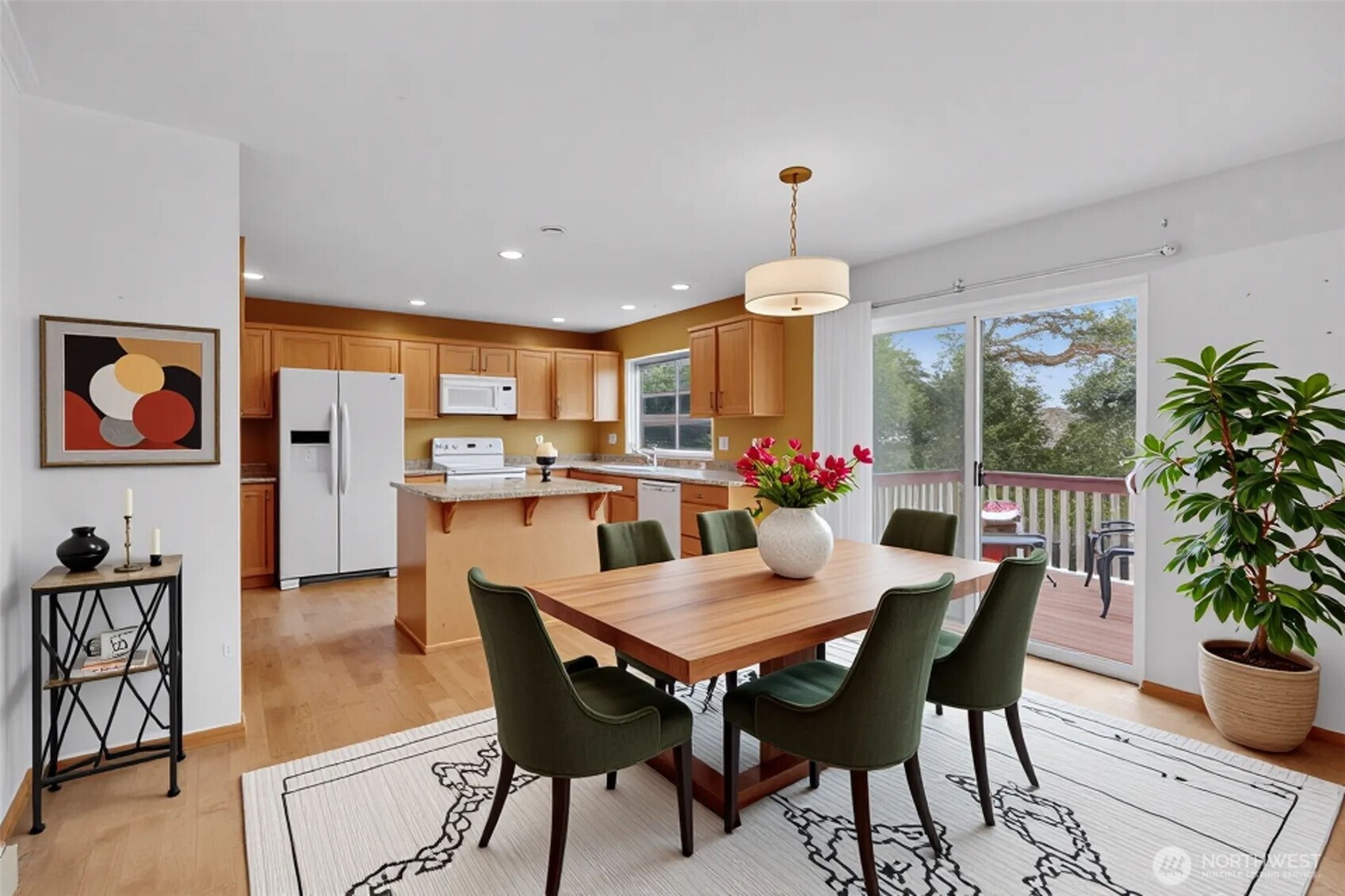 728 95th Court SE, Everett, WA 98208-3737