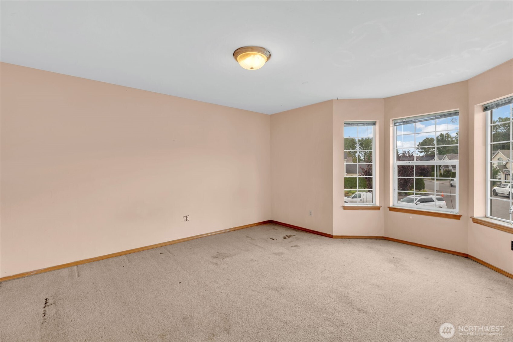 728 95th Court SE, Everett, WA 98208-3737