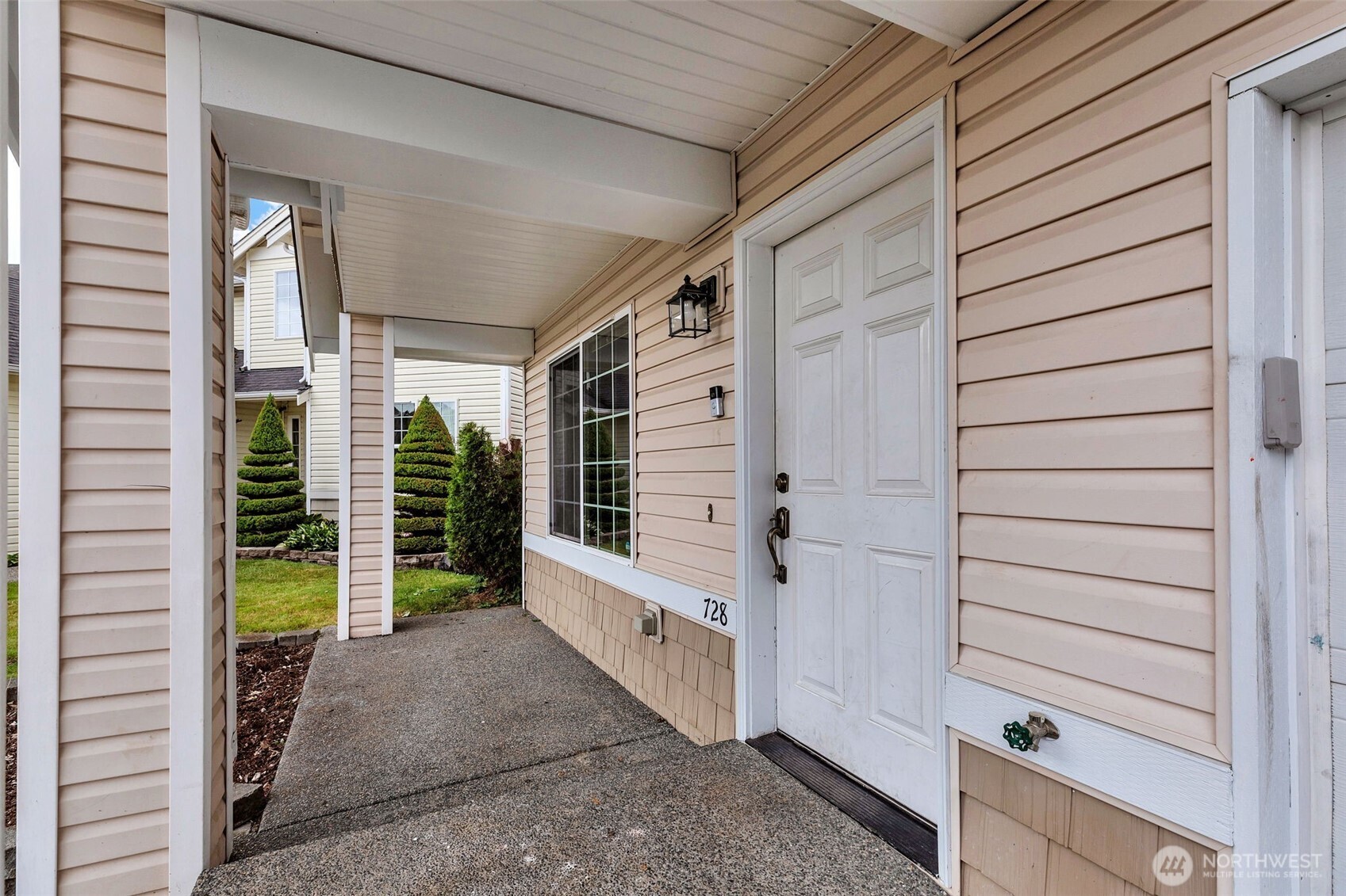 728 95th Court SE, Everett, WA 98208-3737