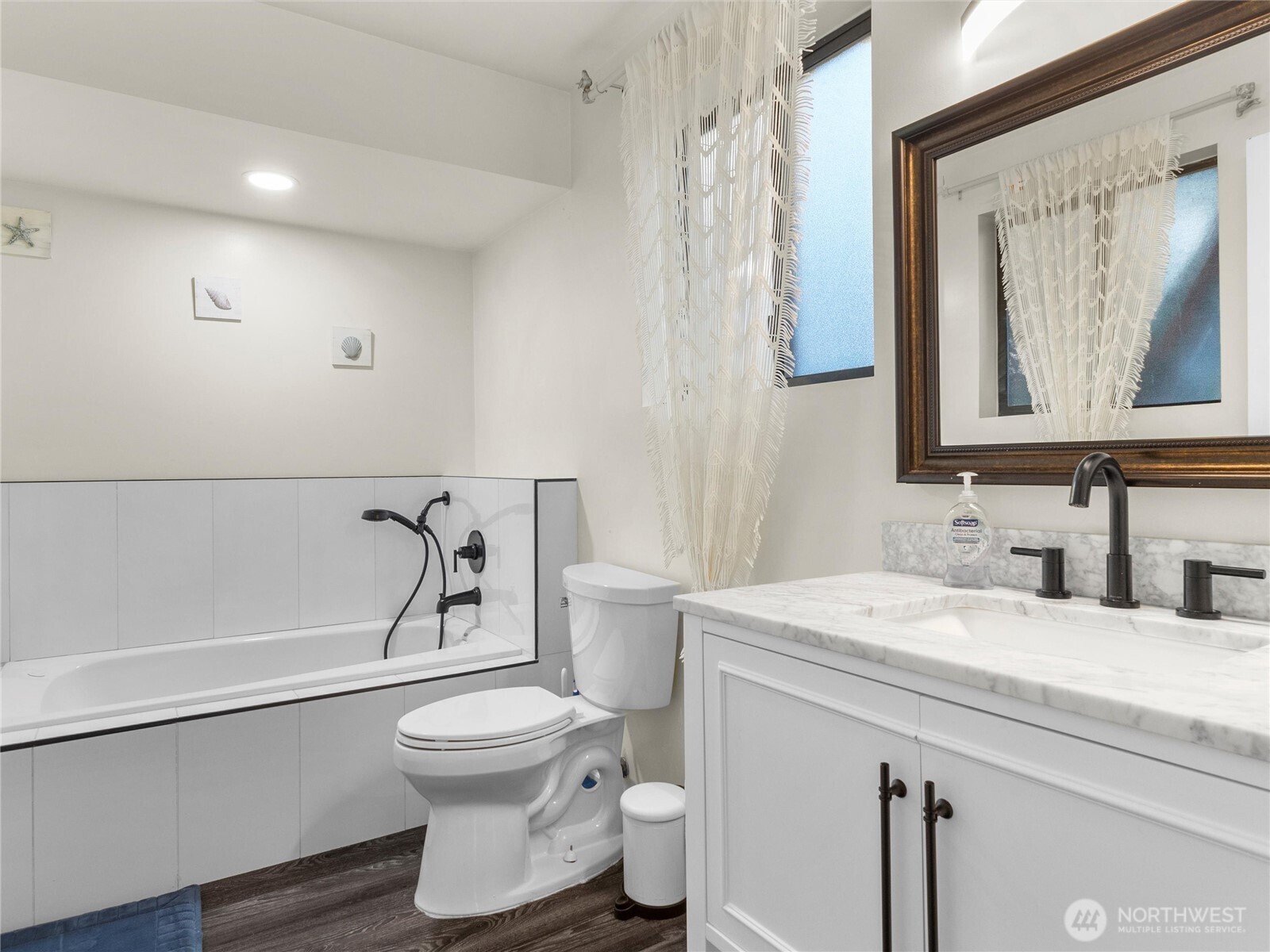 170 E Camus Drive , Shelton, WA 98584