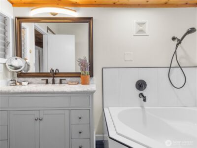 170 E Camus Drive , Shelton, WA 98584 - Photo 24