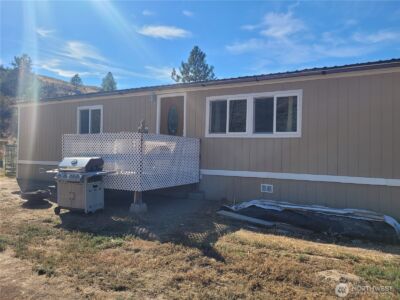 20 Round Up Road , Oroville, WA 98844
