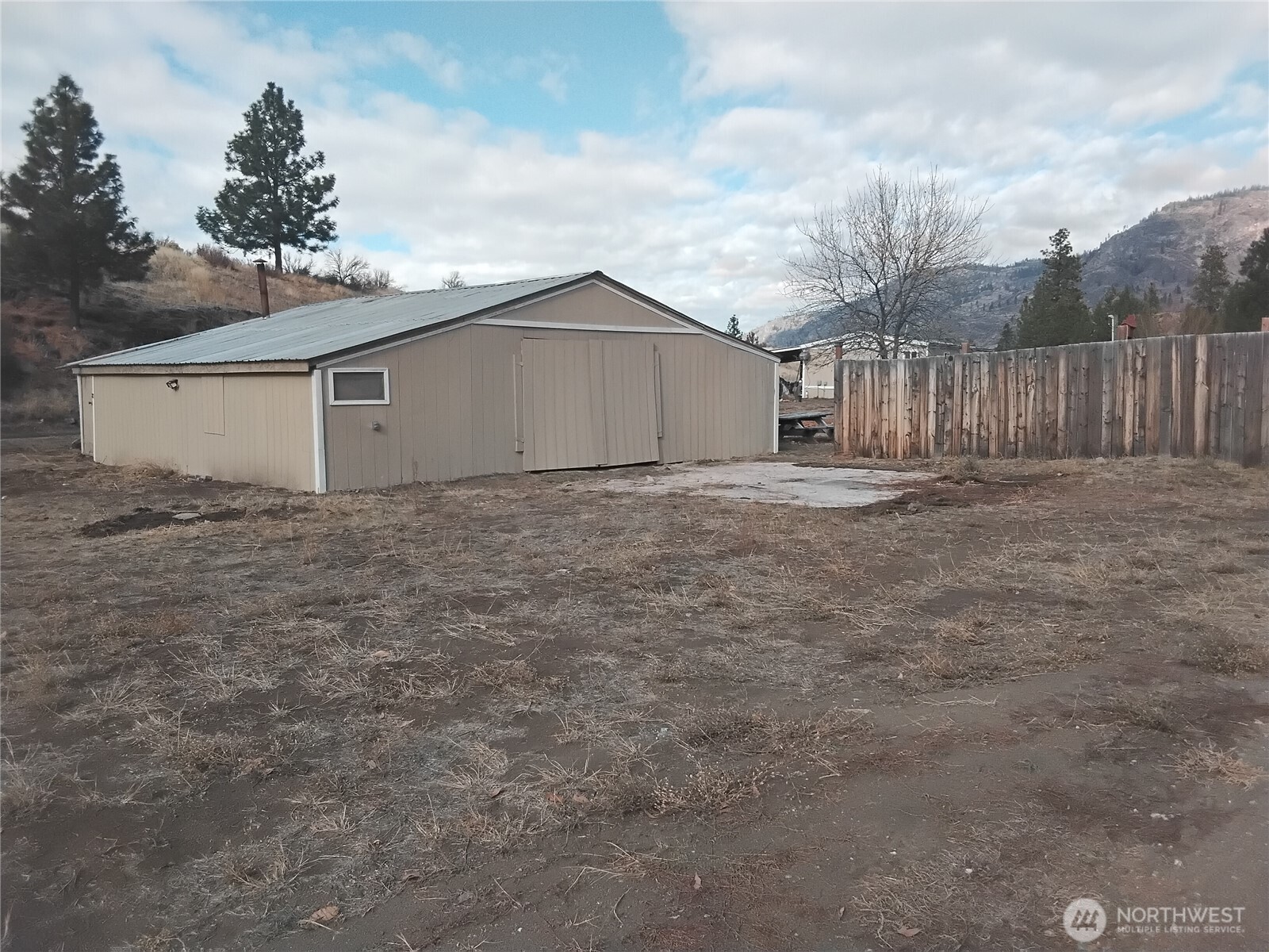 20 Round Up Road , Oroville, WA 98844