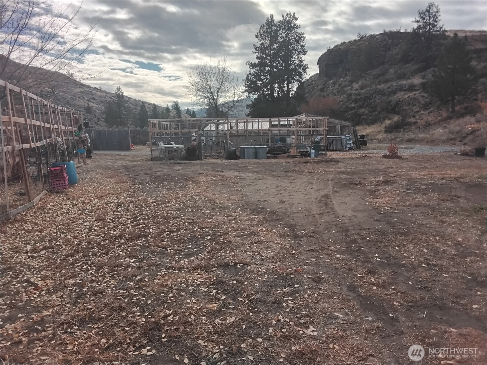 20 Round Up Road , Oroville, WA 98844