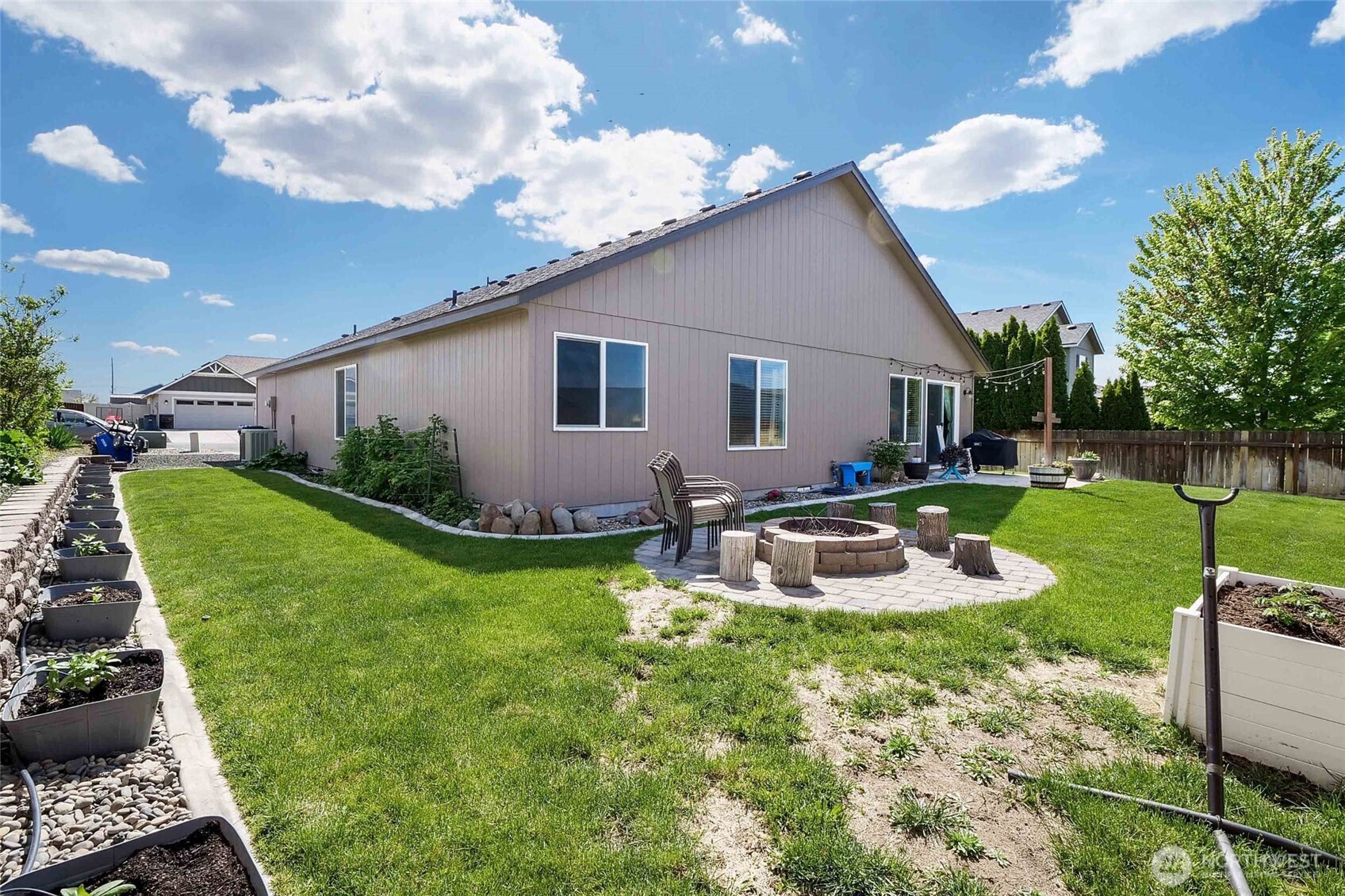 811 7th Avenue NE, Ephrata, WA 98823
