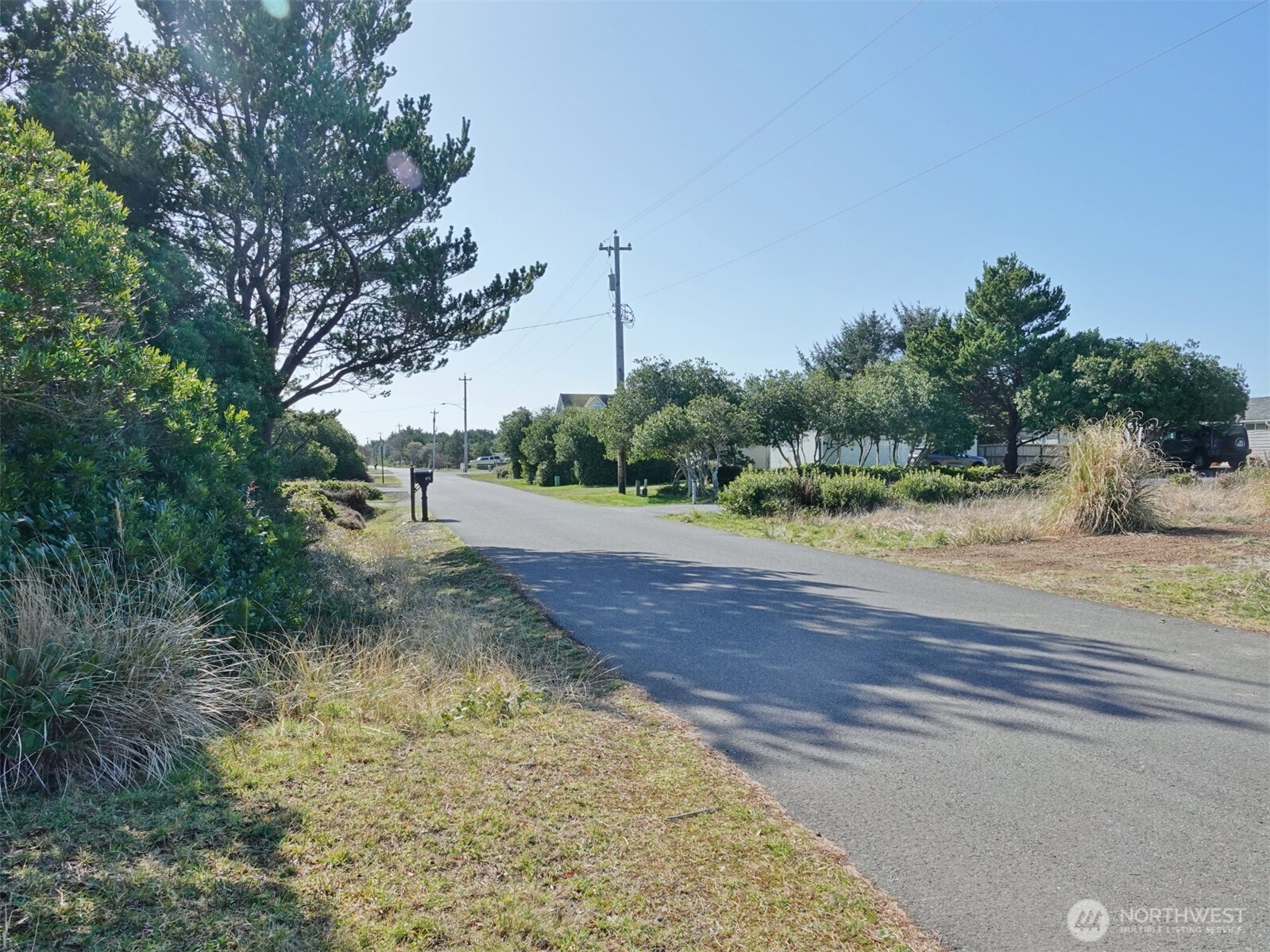 470 Sand Dune Avenue SW, Ocean Shores, WA 98569
