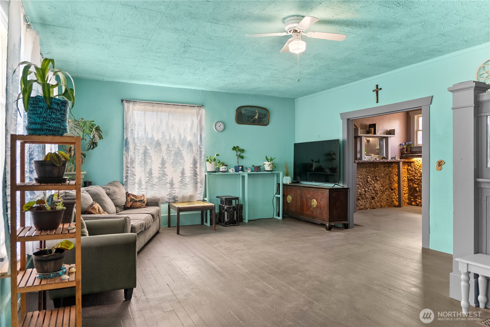 633 N 3rd Avenue , Okanogan, WA 98840