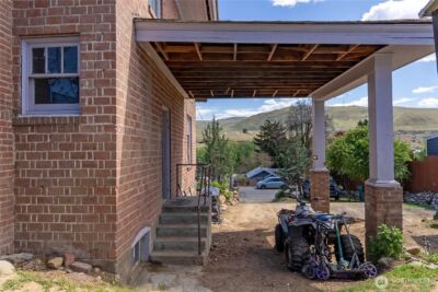 633 N 3rd Avenue , Okanogan, WA 98840 - Photo 3