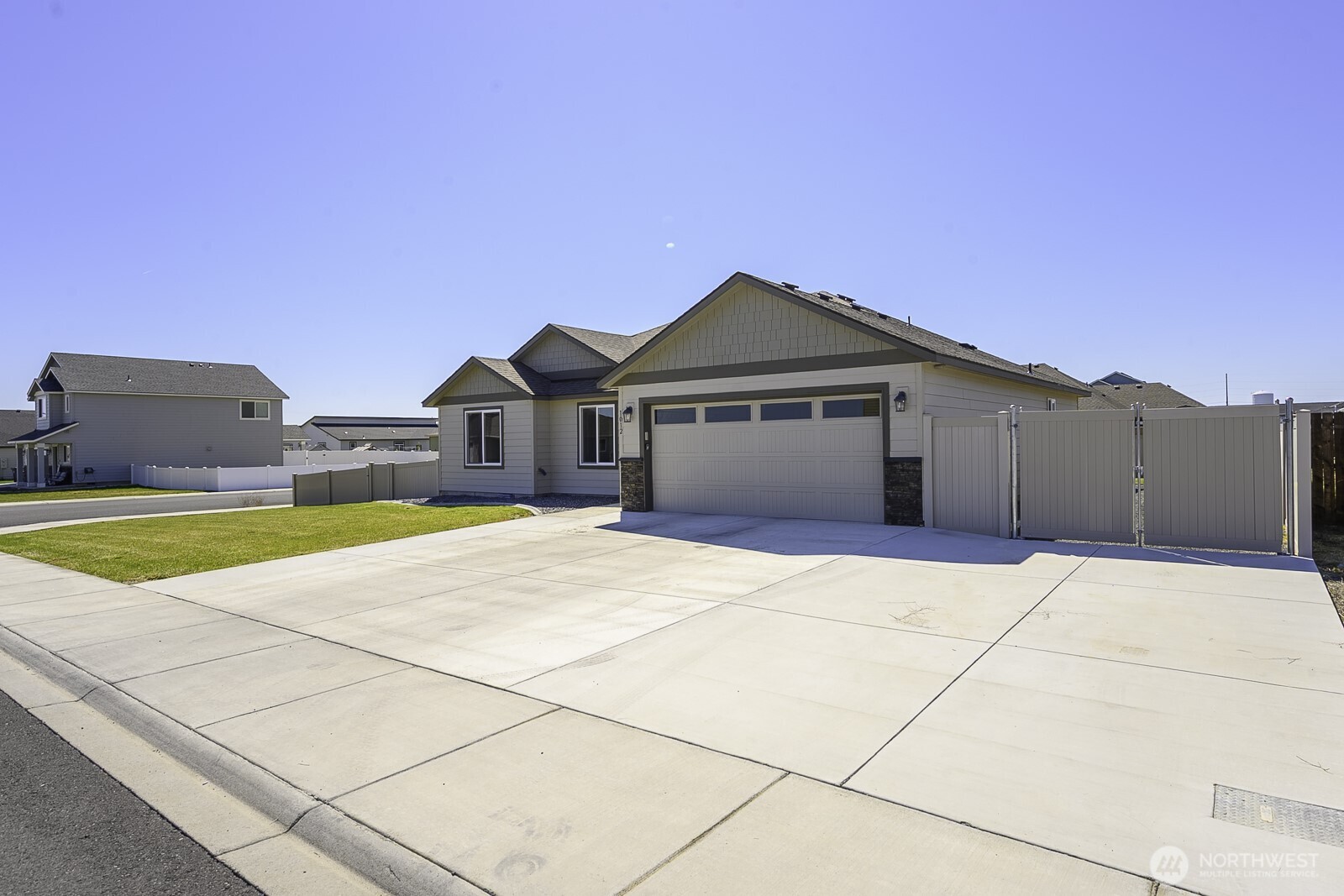 1012 8th Avenue NE, Ephrata, WA 98823