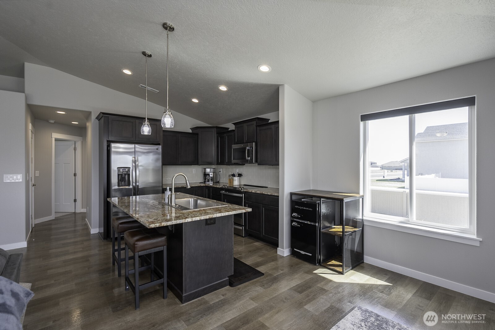 1012 8th Avenue NE, Ephrata, WA 98823