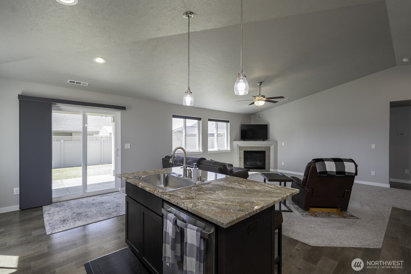1012 8th Avenue NE, Ephrata, WA 98823