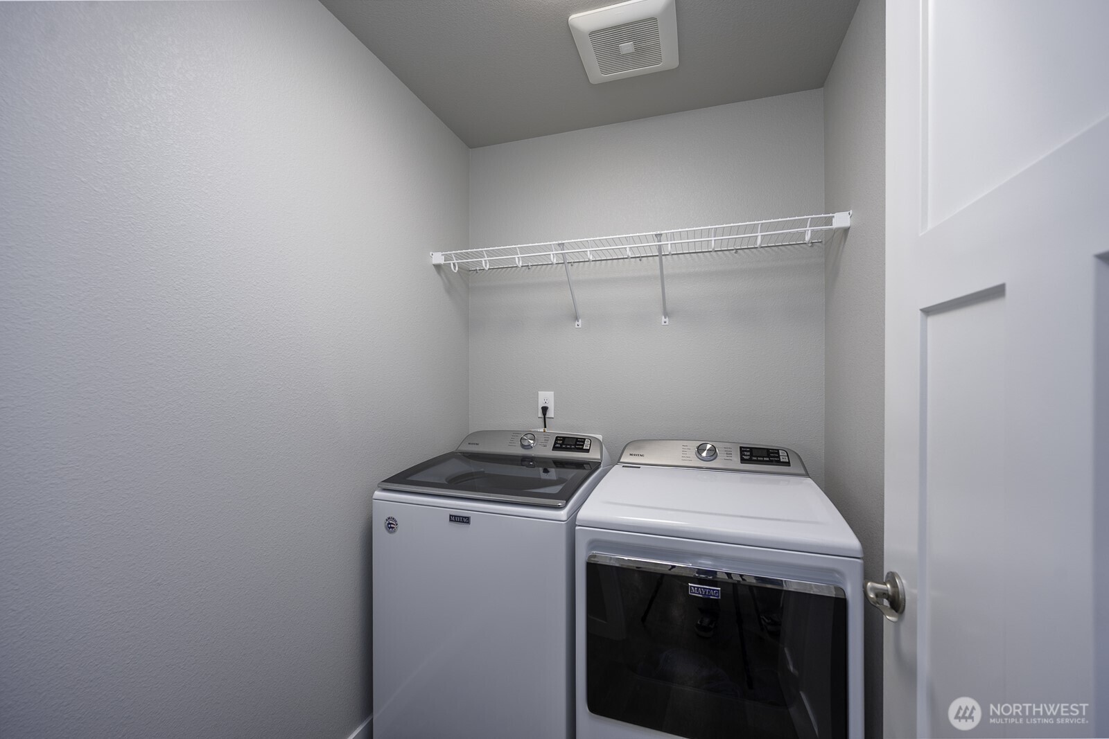 1012 8th Avenue NE, Ephrata, WA 98823