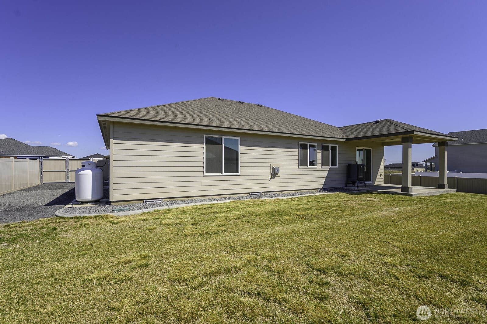 1012 8th Avenue NE, Ephrata, WA 98823