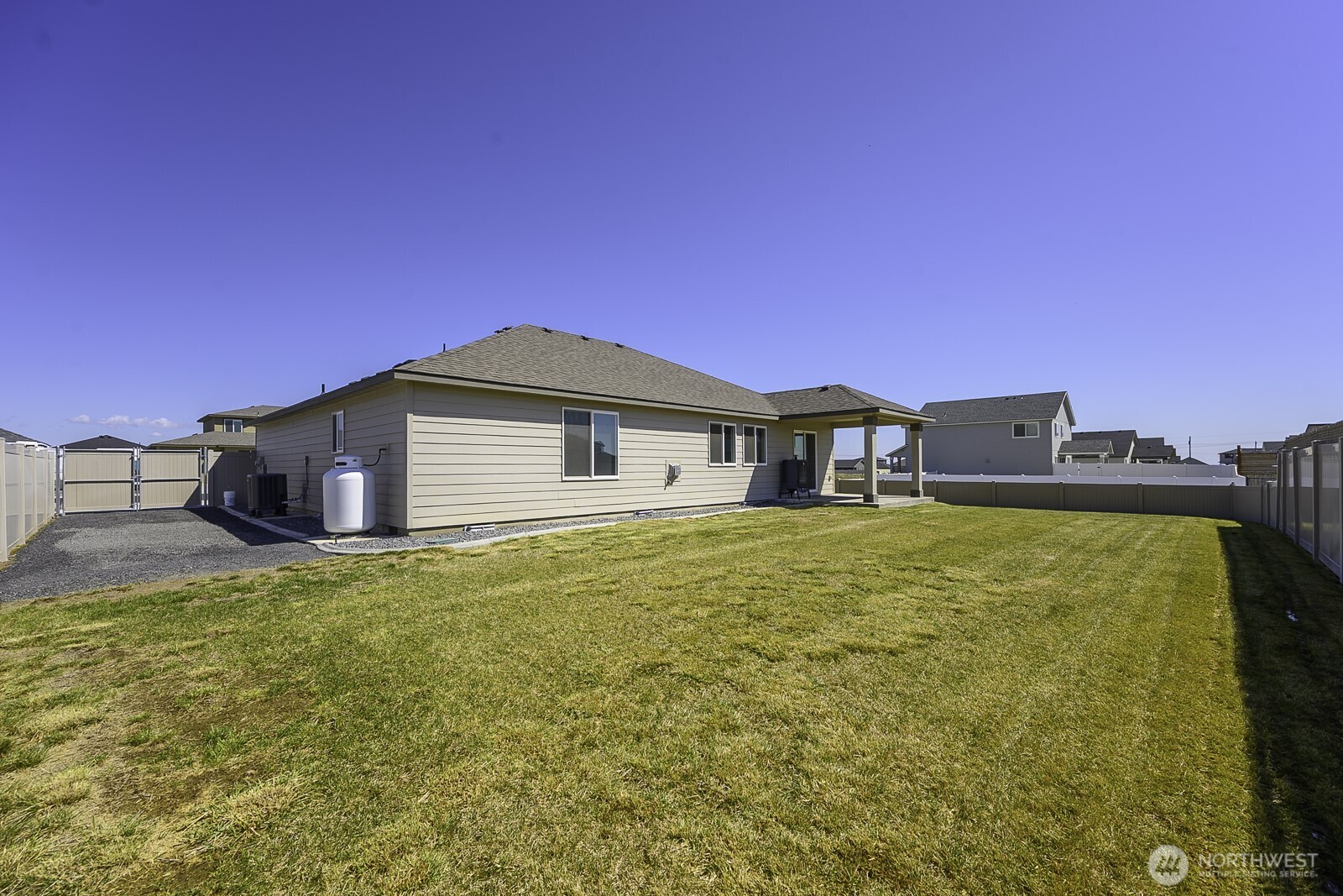 1012 8th Avenue NE, Ephrata, WA 98823