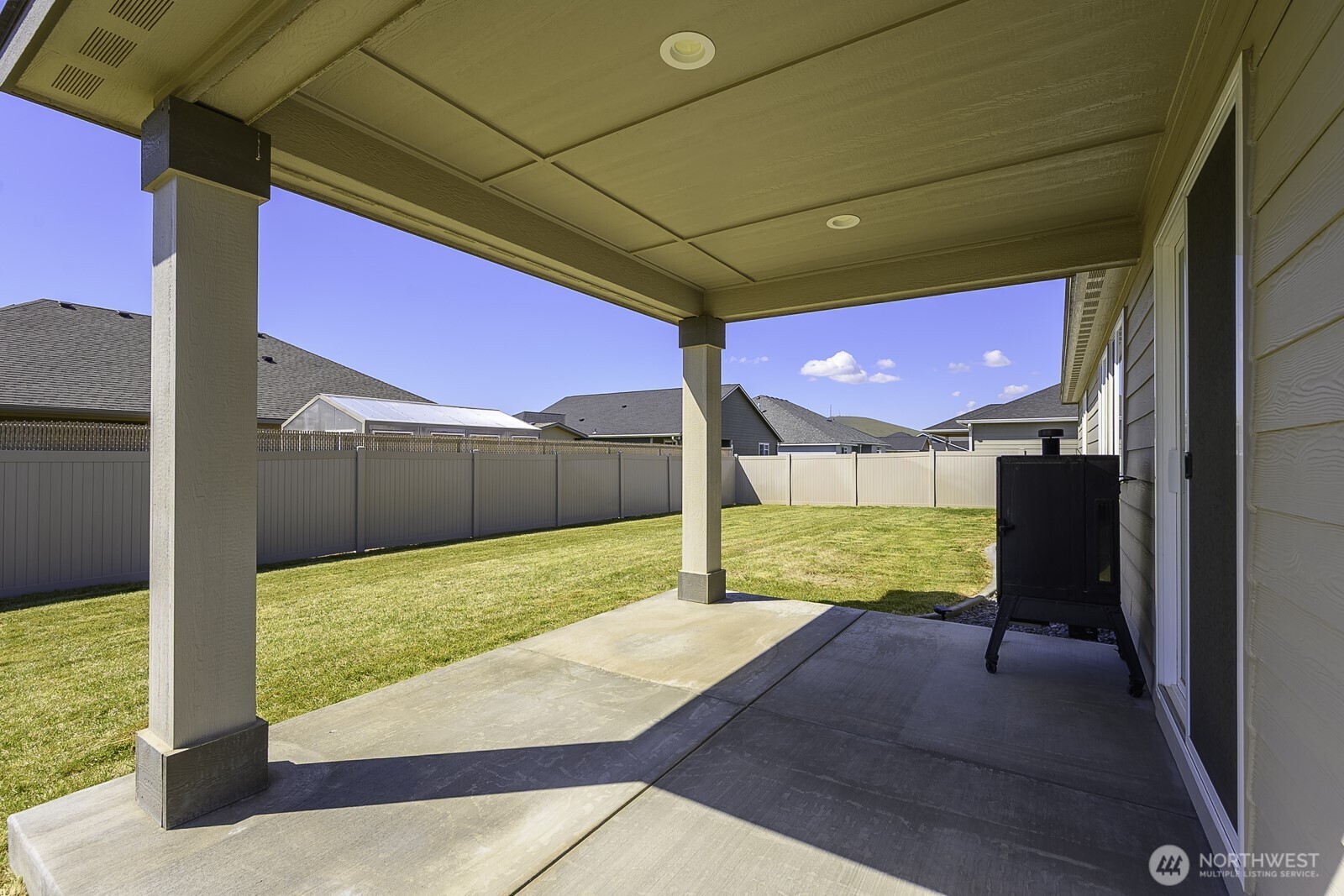 1012 8th Avenue NE, Ephrata, WA 98823