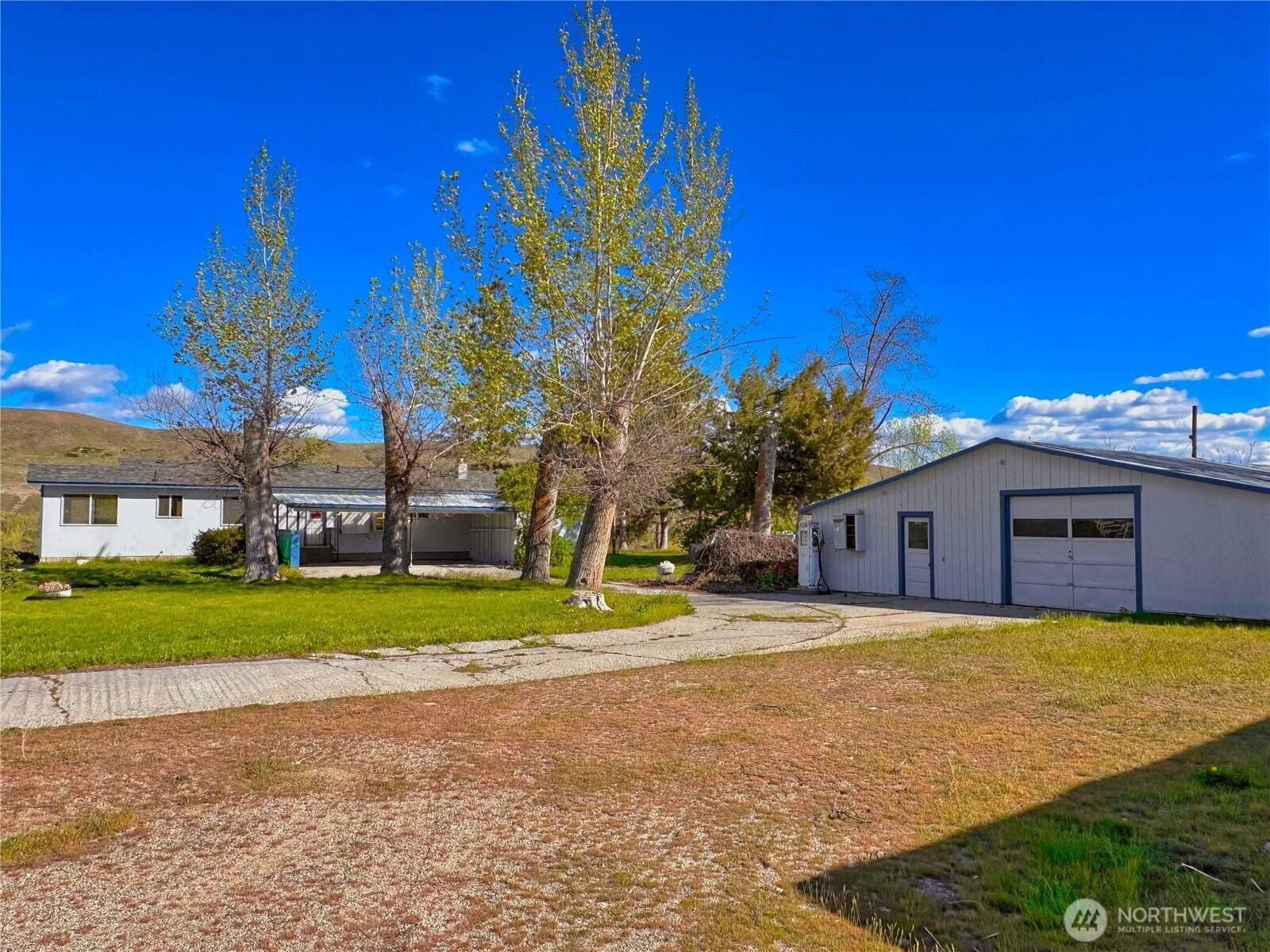 284 Monse Bridge Road , Brewster, WA 98812