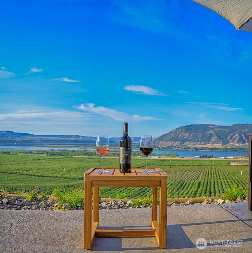 284 Monse Bridge Road , Brewster, WA 98812